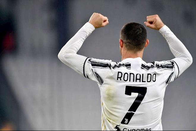 Ronaldo 36 tuổi vẫn làm &#34;trùm&#34; Serie A, ghi 29 bàn lập kỷ lục có 1 không 2 ở Juventus - 1