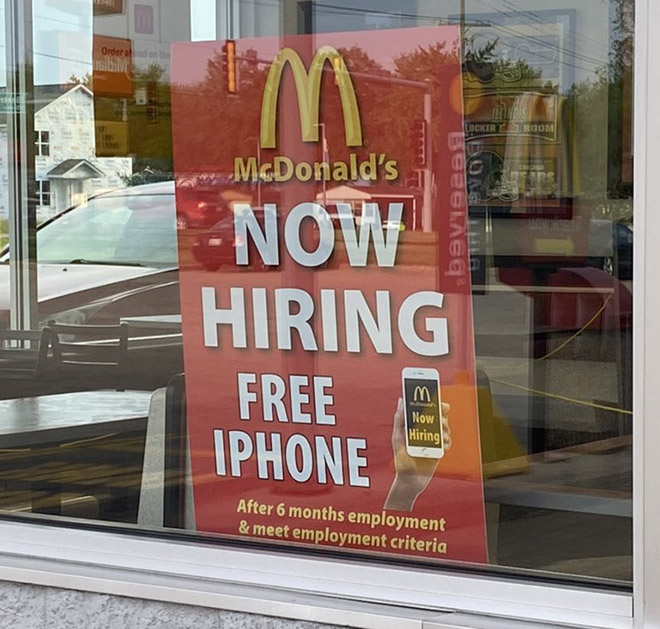 Tặng iPhone cho nhân viên mới với yêu cầu công việc chẳng ai dám làm - 1