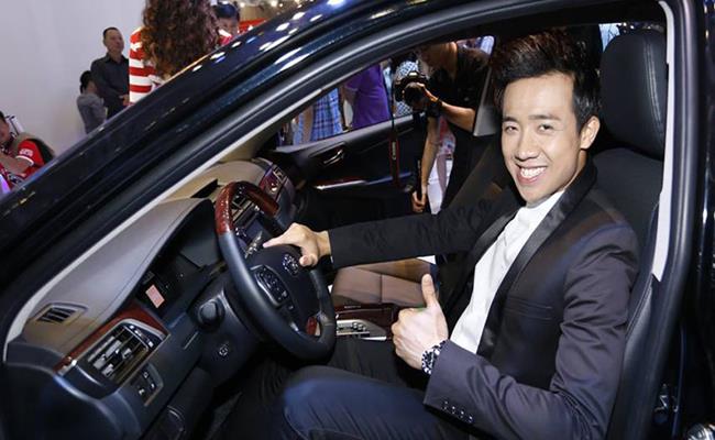 Trấn Thành hiện đang là 1 trong những MC đình đám nhất làng giải trí Việt. Nổi tiếng, chăm “chạy show” nên việc anh chàng sở hữu khối tài sản kếch xù cũng là điều dễ hiểu.&nbsp;
