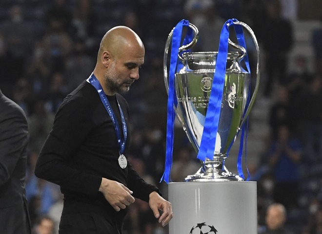 Pep Guardiola liên tục thua vì "chơi trội" khác người, Man City lại lỡ hẹn Cúp C1 - 3