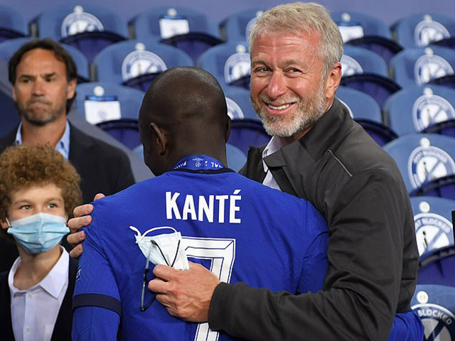 Bóng đá - "Ông trùm" Abramovich lộ ảnh cùng Chelsea ăn mừng vô địch Cúp C1