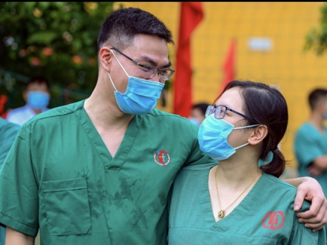 Sức khỏe đời sống - "Trăng mật" trong tâm dịch của vợ chồng bác sĩ trẻ ở Quảng Ninh