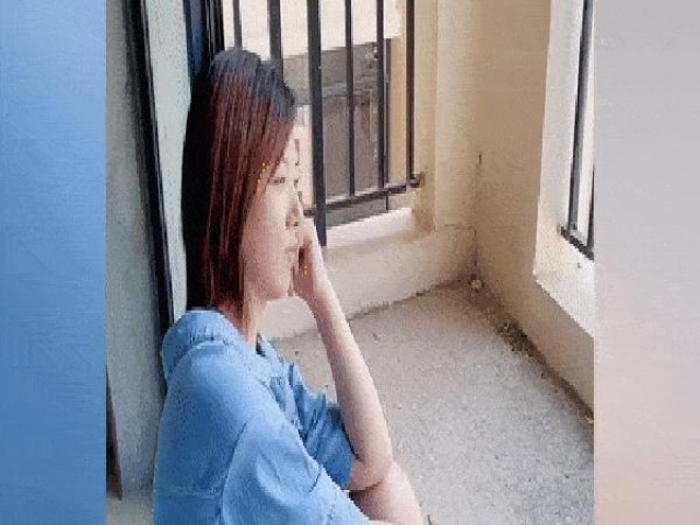 Bạn trẻ - Cuộc sống - Vợ ngồi lặng lẽ rơi nước mắt trong căn nhà mới, biết nguyên nhân ai nấy đều khen ông chồng quá may mắn