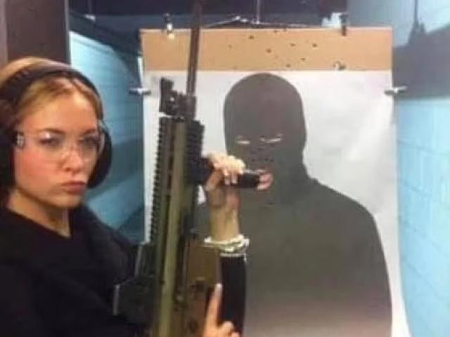 Thế giới - Con dâu tỷ phú Anh chơi đùa với súng, cảnh sát chết tại chỗ