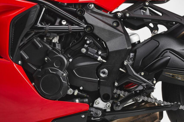 Ra mắt mô tô thể thao MV Agusta F3 Rosso 2021 với áo choàng đỏ rực - 9
