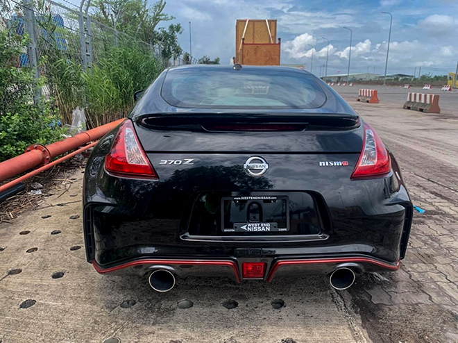 Xe thể thao Nissan 370Z Nismo đời 2021 cập cảng Việt Nam - 3