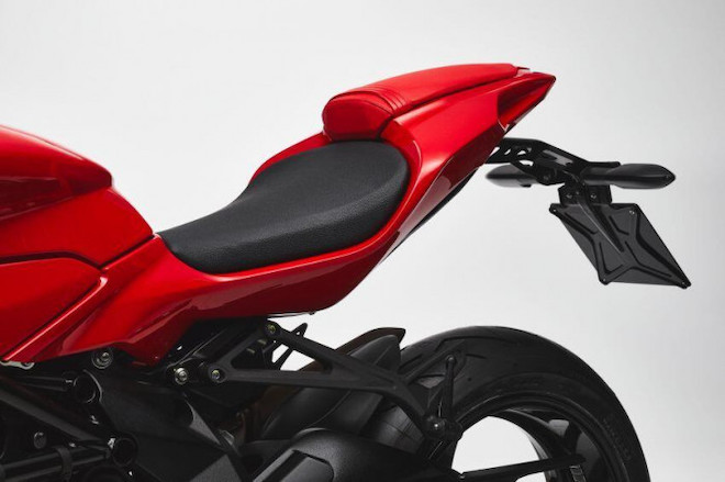 Ra mắt mô tô thể thao MV Agusta F3 Rosso 2021 với áo choàng đỏ rực - 4