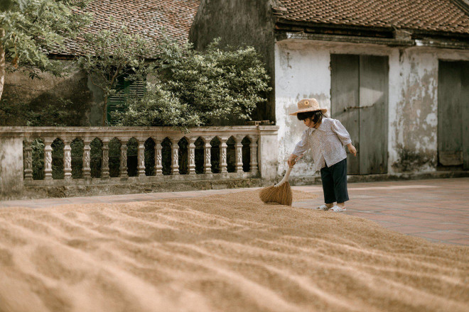 Bộ ảnh Em bé Thái Bình gợi nhớ kỷ niệm tuổi thơ gây "bão mạng" - 5