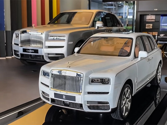 Cận cảnh mẫu xe mô hình Rolls-Royce Cullinan giá bán gần 1 tỷ đồng