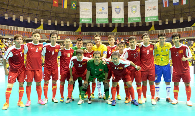 Futsal Việt Nam 2 lần đối đầu &#34;ông trùm&#34; Brazil: Từng thắng 3-2 chấn động địa cầu - 3