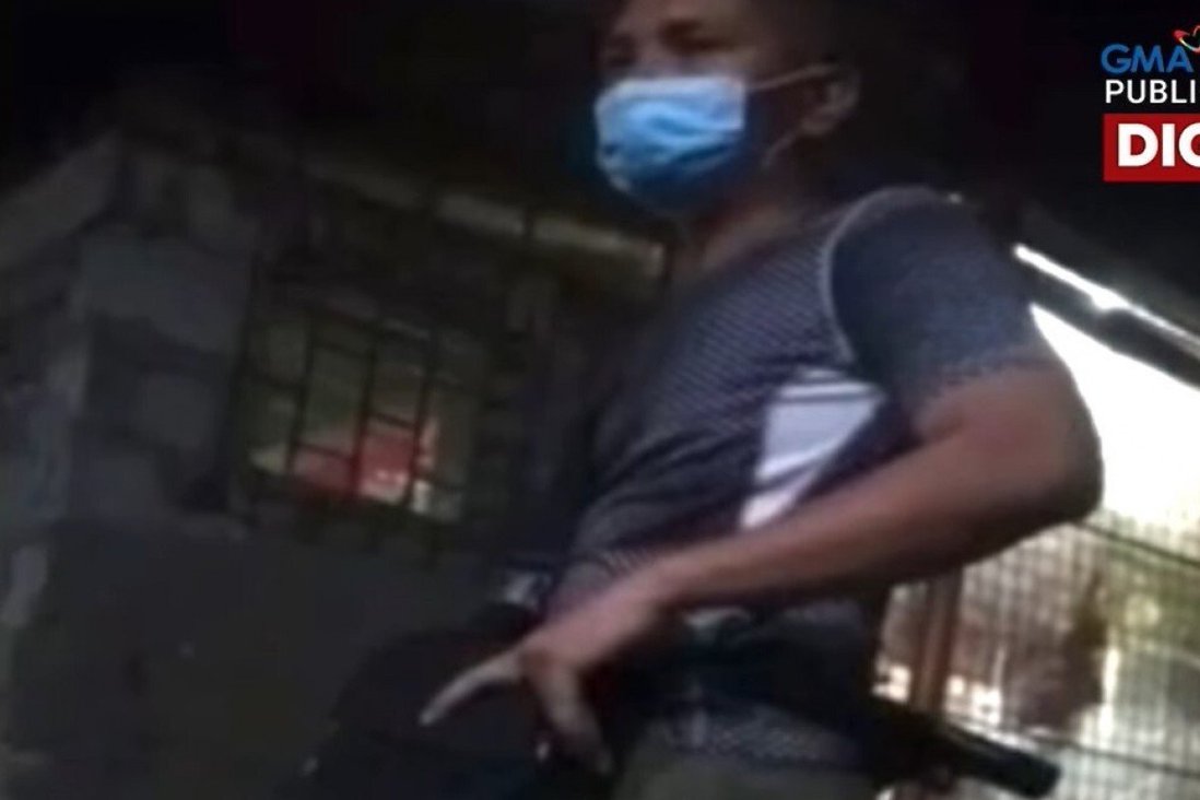 Hình ảnh được cho là Zinampan tay cầm súng.