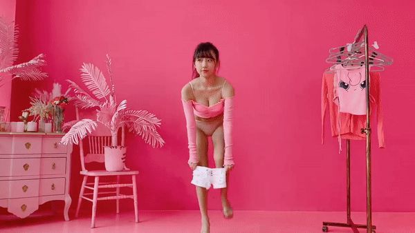 Thử bikini nhưng bị tuột dây quai trên sóng, mẫu Hàn Quốc hút lượt tương tác "vỡ bờ đê" - 7