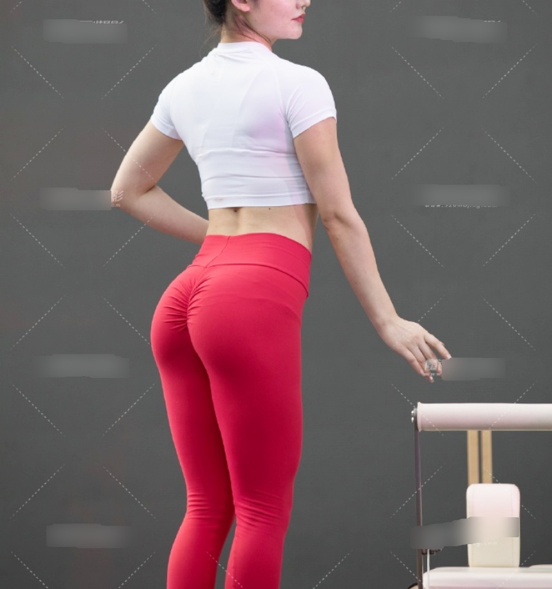 Chiếc quần tôn dáng nhưng thiết kế có gì đó "sai sai" - 3