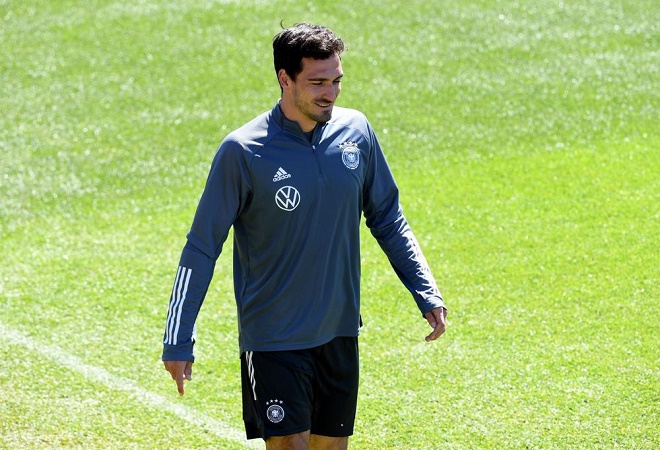 Hummels đang phải chạy đua với thời gian