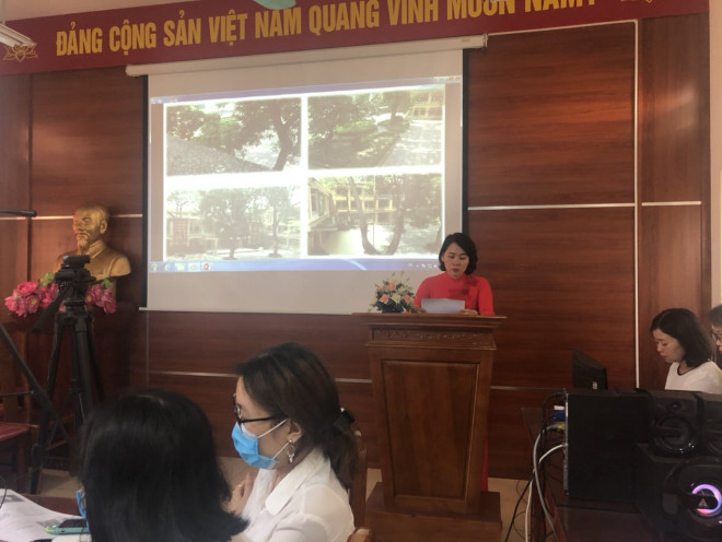 Cô Hương xúc động khi phải chia tay các học trò trong một bối cảnh quá đặc biệt vì ảnh hưởng COVID-19.