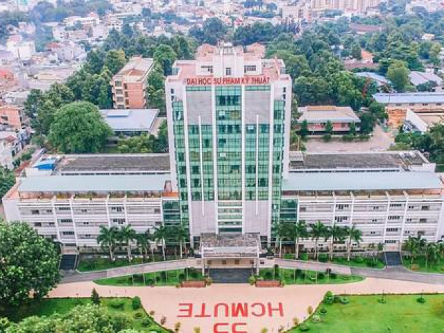 Giáo dục - du học - TPHCM: Một thí sinh chuyển nhầm lệ phí xét tuyển từ 90 ngàn đồng thành… 90 triệu đồng
