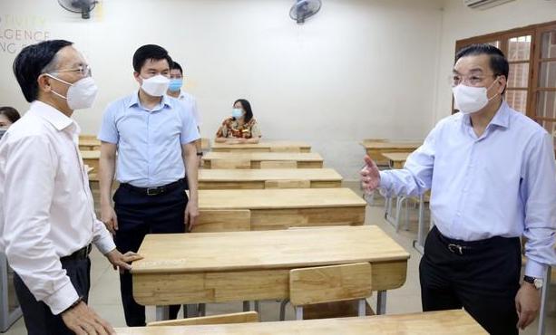 Chủ tịch Hà Nội Chu ngọc Anh kiểm tra công tác chuẩn bị kỳ thi vào lớp 10