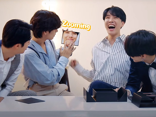 Thời trang Hi-tech - Samfan sắp vỡ òa cảm xúc với "siêu phẩm" mới từ Samsung