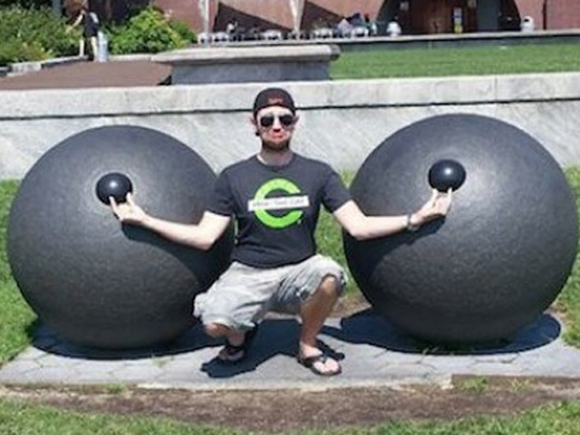 Tranh vui - Không đỡ nổi với những con người thích "tự sướng với tượng"