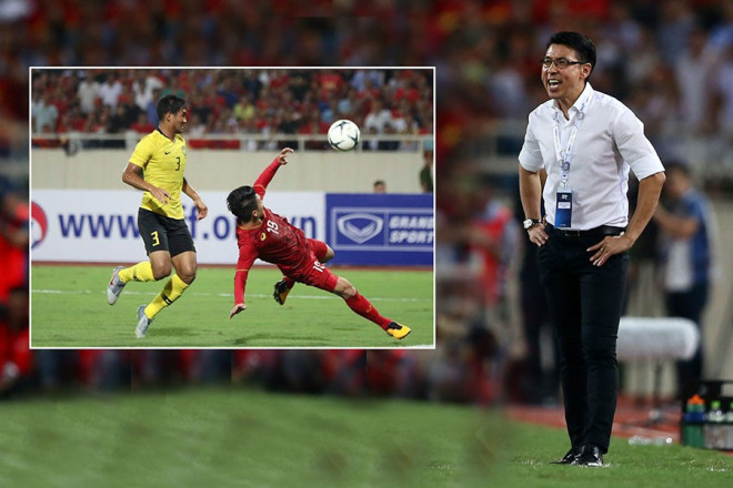 HLV Tan Cheng Hoe động viên học trò nhưng thực chất ông không bao giờ quên được hình ảnh Quang Hải ghi bàn vào lưới Malaysia trong trận lượt đi. Ảnh: NGỌC DUNG