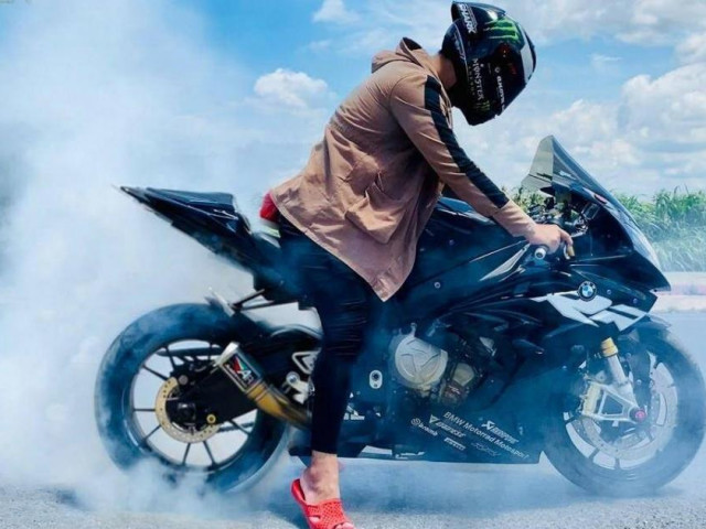 Xe máy - Xe đạp - Nắng nóng gây hại cho mô tô, xe máy thế nào?