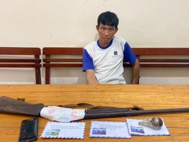 Pháp luật - Mang ma túy, rút súng, lựu đạn đòi “ăn thua” với công an khi bị vây bắt