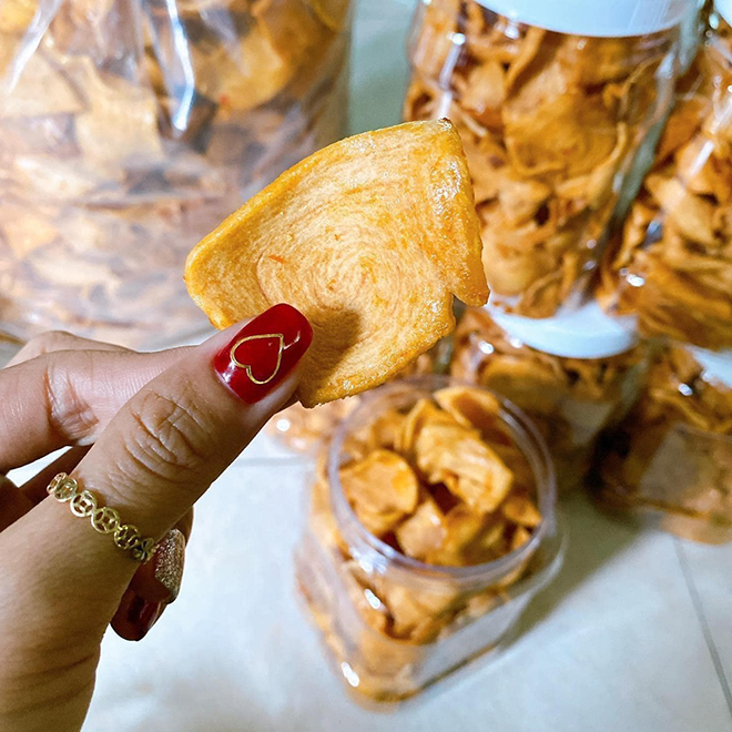 Thùy Loan Store – Shop ăn vặt ưa thích của giới trẻ - 1