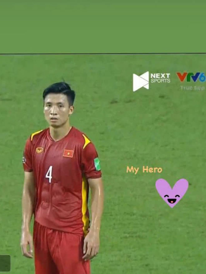 Dàn cầu thủ Việt lộ body sáu múi trên sân cỏ, ảnh đời thường đẹp trai ngời ngời - 3