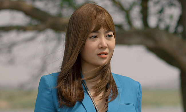 Nhân vật của Thanh Hương trong bộ phim đang thu hút chú ý là cô gái tên Lệ mang nhiều nỗi uất ức vì sự ghẻ lạnh, thói tham lam của chính gia đình người chú ruột.
