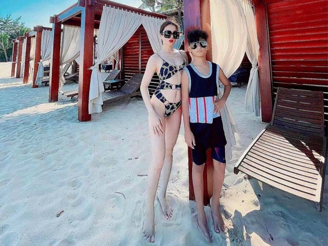 Làm đẹp - Lệ Quyên tuổi 40 vẫn có sắc vóc nuột nà ít ai bì kịp