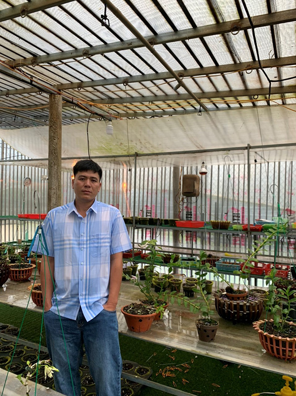 Những cây hoa lan được anh Chuyên tự tay vun trồng, chăm sóc