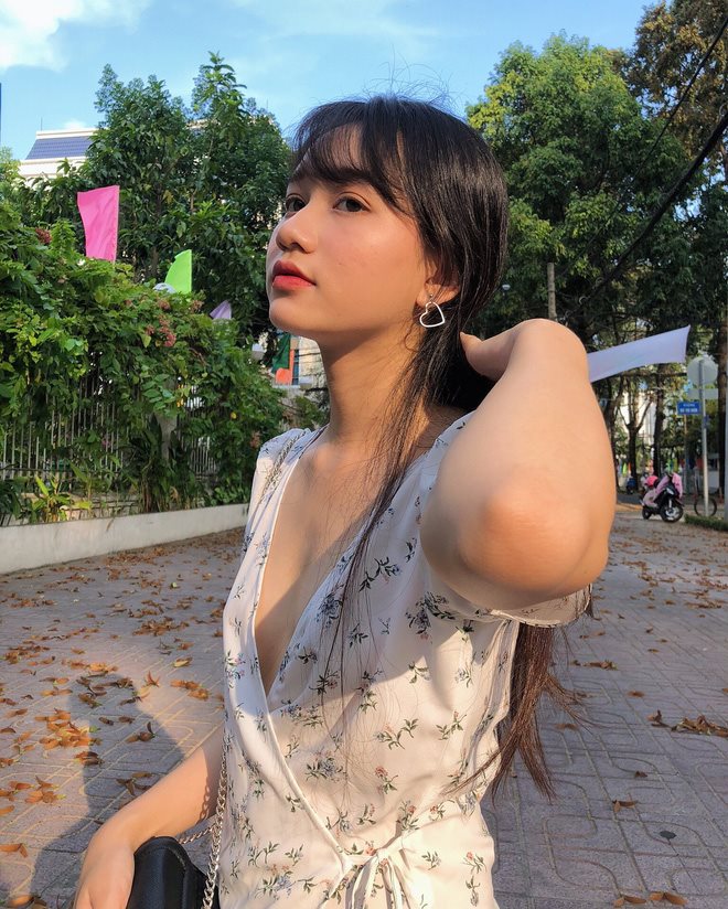 Ngọc Trinh, Trâm Anh lên đồ hiểm hóc "thả vòng 1" có sexy hơn ngọc nữ màn ảnh thế hệ mới? - 5