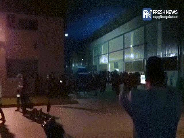 Thế giới - Video: Nghìn công nhân Campuchia tháo chạy khi nghe tin xét nghiệm Covid-19