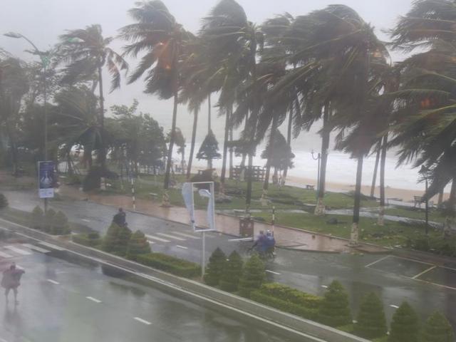Thông tin mới nhất về bão số 2 đang đổ bộ vào Thái Bình – Nghệ An