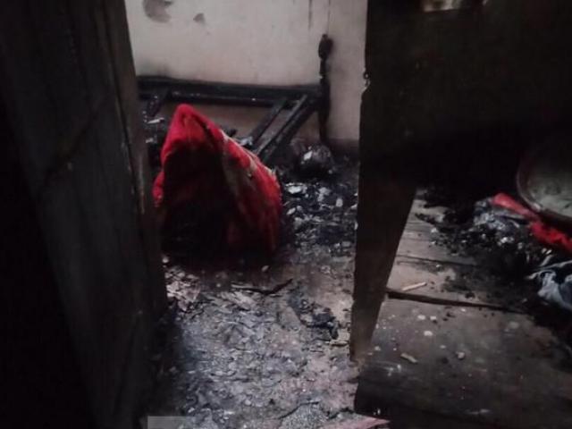 Tin tức trong ngày - Nghịch lửa, bé trai 8 tuổi gây cháy nhà, chết thảm