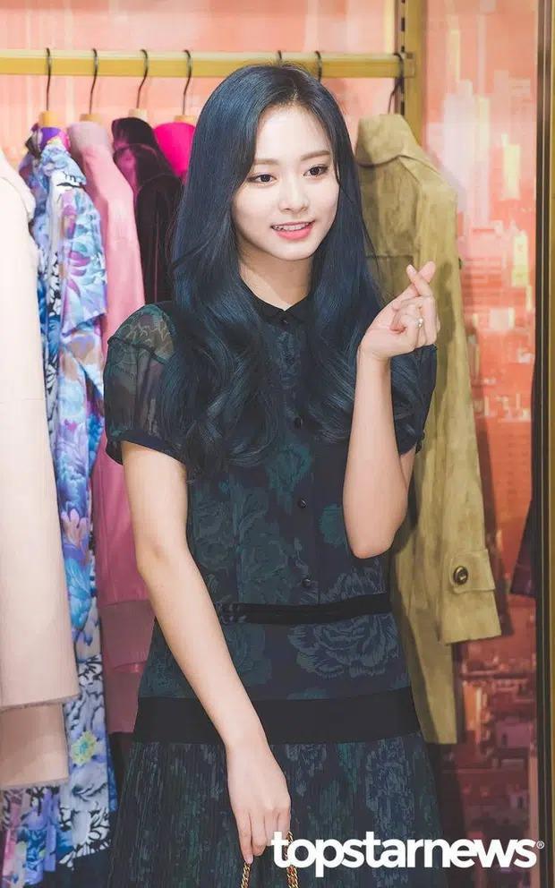 Xinh đẹp nhất nhì K-Pop nhưng Tzuyu (TWICE) thường xuyên bị "dìm dáng" vì chọn nhầm váy áo - 6