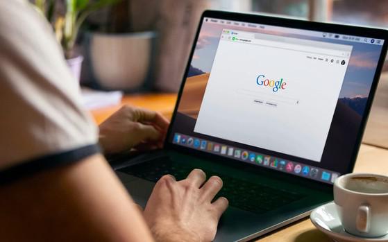 Google Chrome là một trong những trình duyệt phổ biến nhất hiện nay với hơn 2 tỉ người dùng. Ảnh: EarnGurus