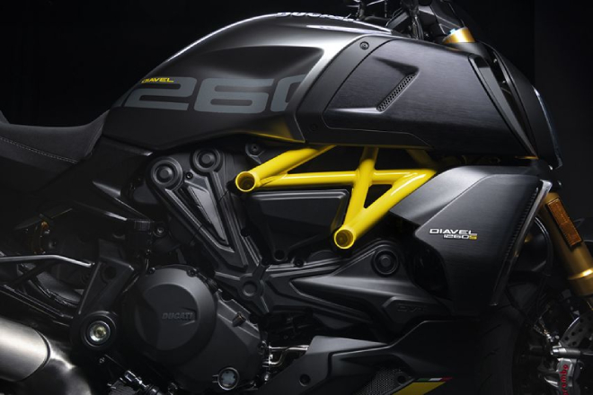 Siêu “quỷ” 2022 Ducati Diavel 1260 S lộ diện, mang màu đen xám mạnh mẽ - 14