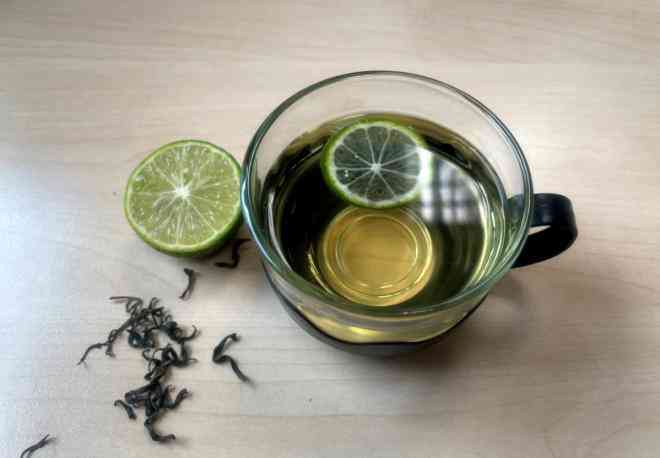 Lợi ích bất ngờ khi uống trà xanh với chanh - 3