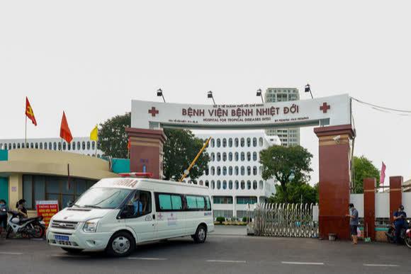 Bệnh viện Bệnh nhiệt đới TP.HCM ghi nhận 53 nhân viên nhiễm SARS-CoV-2 chỉ trong vài ngày.