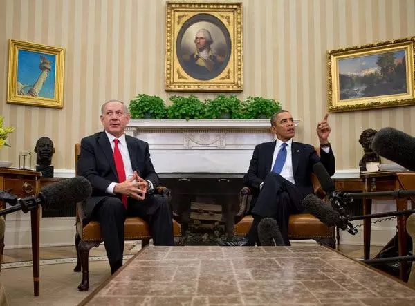 Trong nhiệm kỳ thủ tướng thứ 2, ông
Netanyahu có quan hệ lạnh nhạt với Tổng thống Barack Obama. Ảnh:
The New York Times
