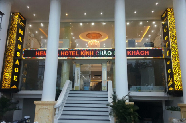 Ngân hàng Vietcombank tiếp tục giảm giá chào bán khách sạn tại Đà Nẵng trong lần thứ 4 rao bán để xử lý nợ xấu