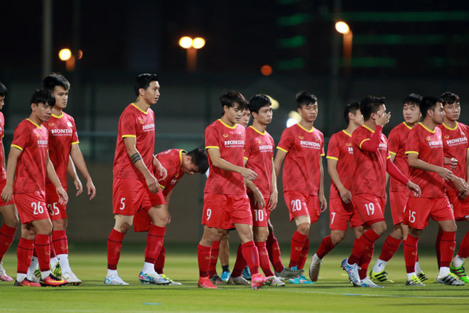 Tối ngày 13/6, ĐT Việt Nam tiếp tục ra sân tập luyện để chuẩn bị cho trận đấu cuối cùng ở bảng G vòng loại World Cup 2022 khu vực châu Á trước ĐT UAE (23h45 ngày 15/6).&nbsp;