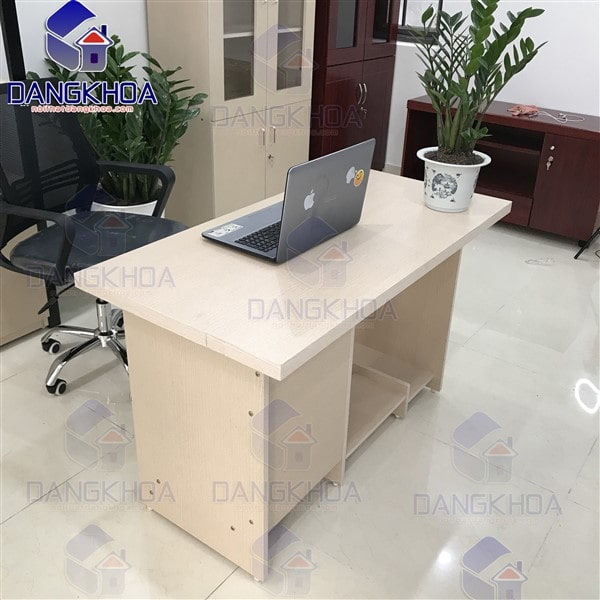 Bàn làm việc đa năng để máy tính