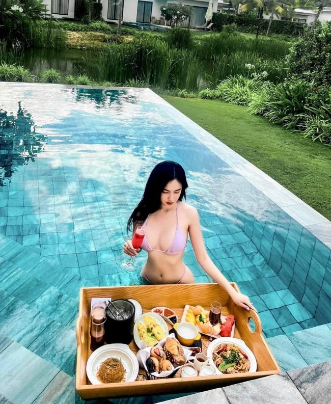 Những nàng fan girl xinh đẹp của bóng đá luôn là chủ đề được nhiều người quan tâm, không chỉ xinh đẹp họ còn có sự am hiểu nhất định về môn thể thao vua.
