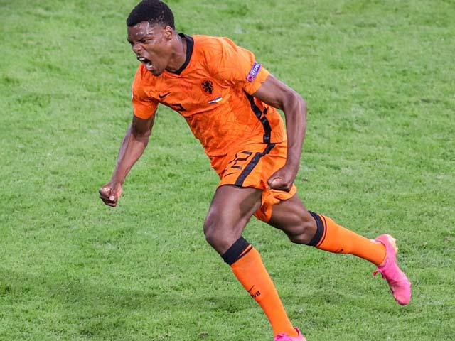 Bóng đá - ĐT Hà Lan gây chấn động lịch sử EURO, được cứu rỗi nhờ hậu vệ "chân gỗ"