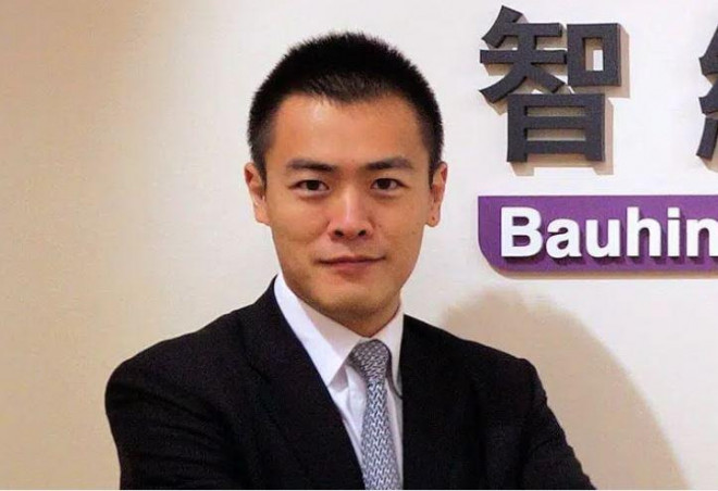 Lau Ming-wai - Chủ tịch tập đoàn Chinese Estates. Anh là con của tỉ phú Lau với người vợ đầu.