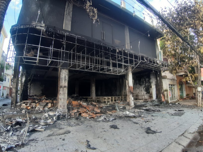 Vụ cháy khiến nhiều người mắc kẹt trên tầng 2 tử vong.