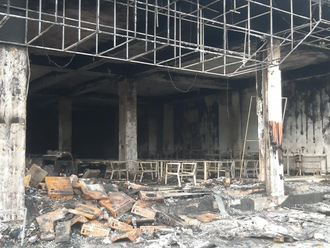 Phòng trà bị thiêu rụi hoàn toàn sau vụ cháy