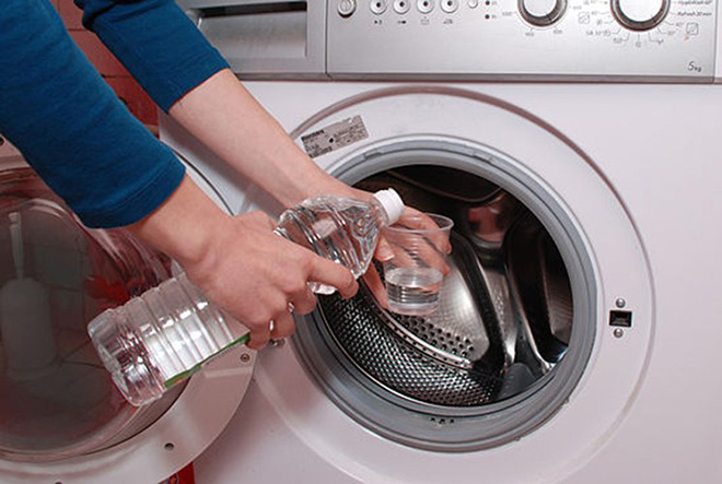 Những mẹo giúp loại bỏ mùi hôi khó chịu trong máy giặt - 3